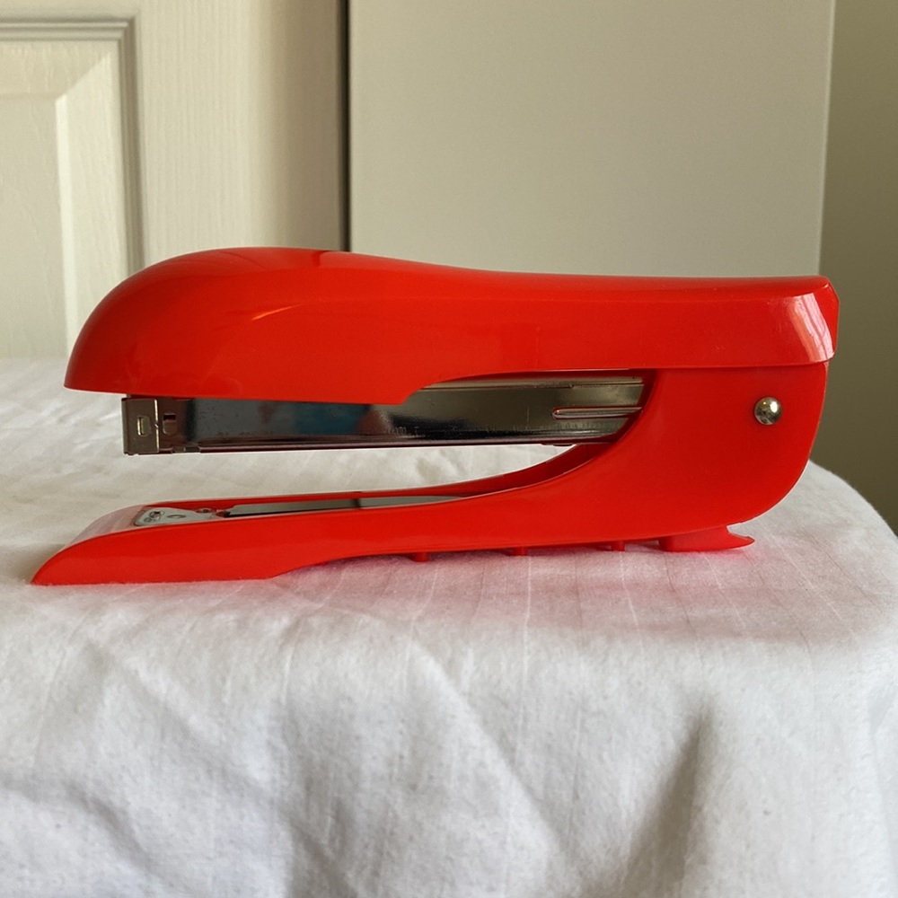 Red X-ACTO Stapler - Picture 2 of 4